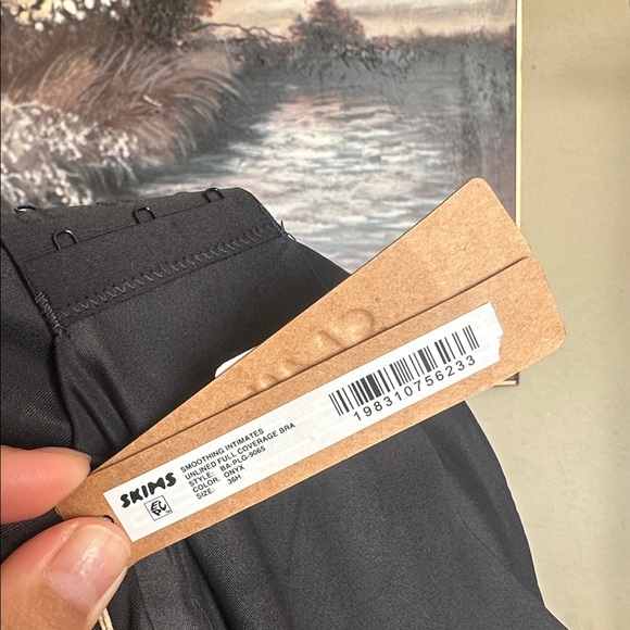 NWT SKIMS SMOOTHING INTIMATES  UNLINED FULL COVERAGE BRA 36H ONYX - Picture 6 of 6